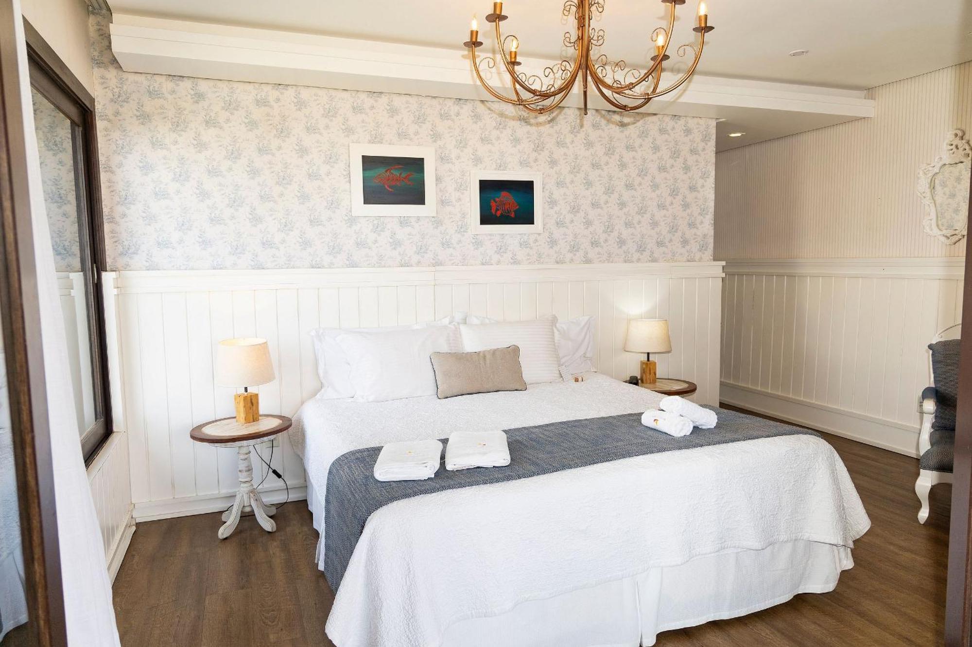 Deluxe Junior Suite,1612972447:JPEG